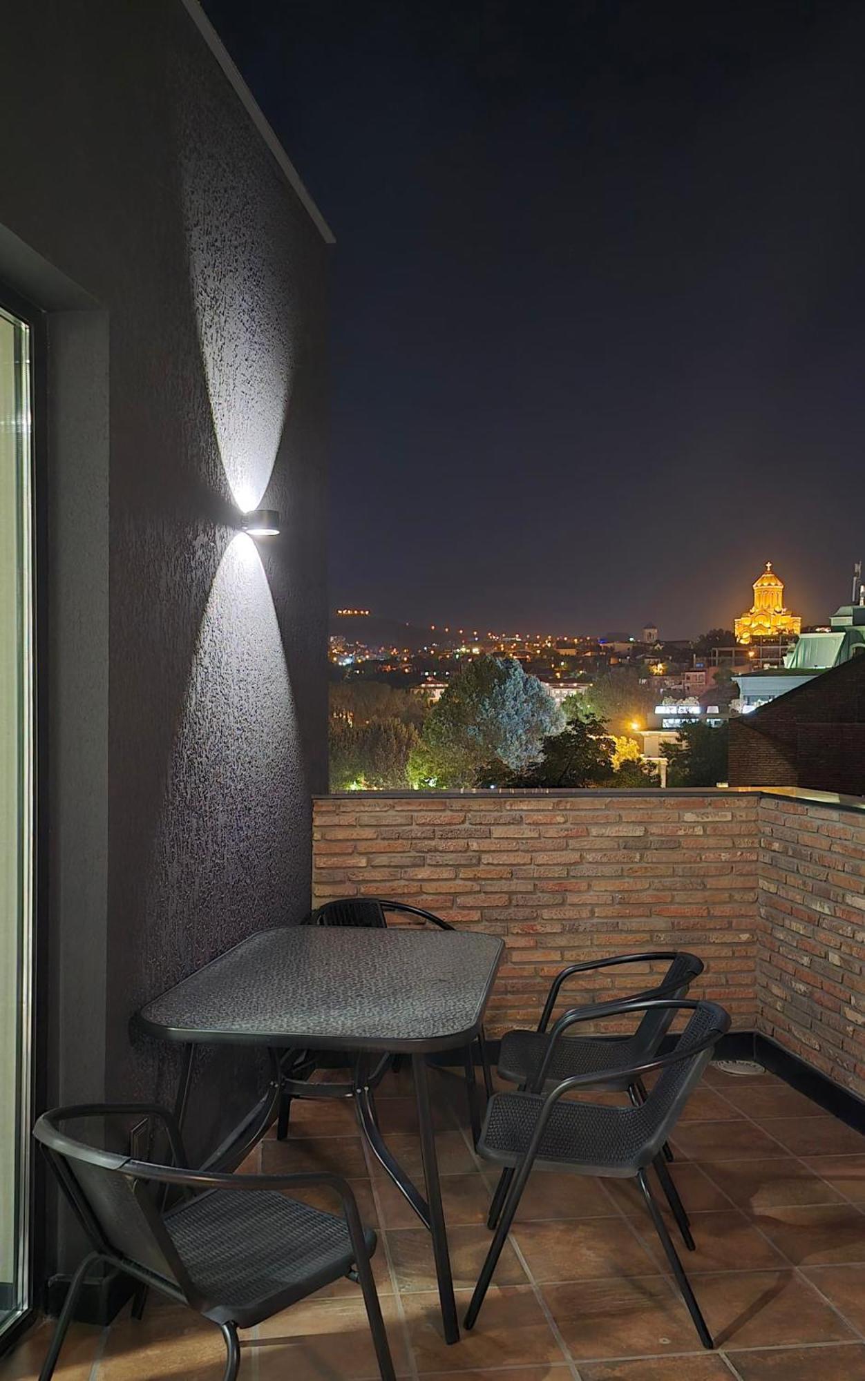 Griffin Hotel Tiflis Exterior foto